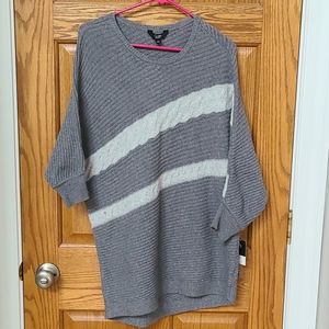 NWT 3/4 Sleeve long sweater